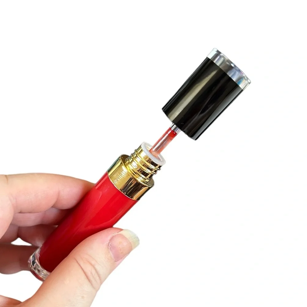 Give Me Glow Cosmetics Flamboyance Matte Liquid Lipstick Pin-Up Red Retro NWT